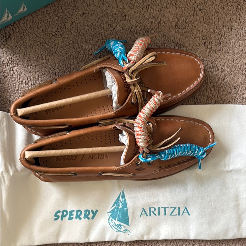Sperry x Aritzia boat shoe
